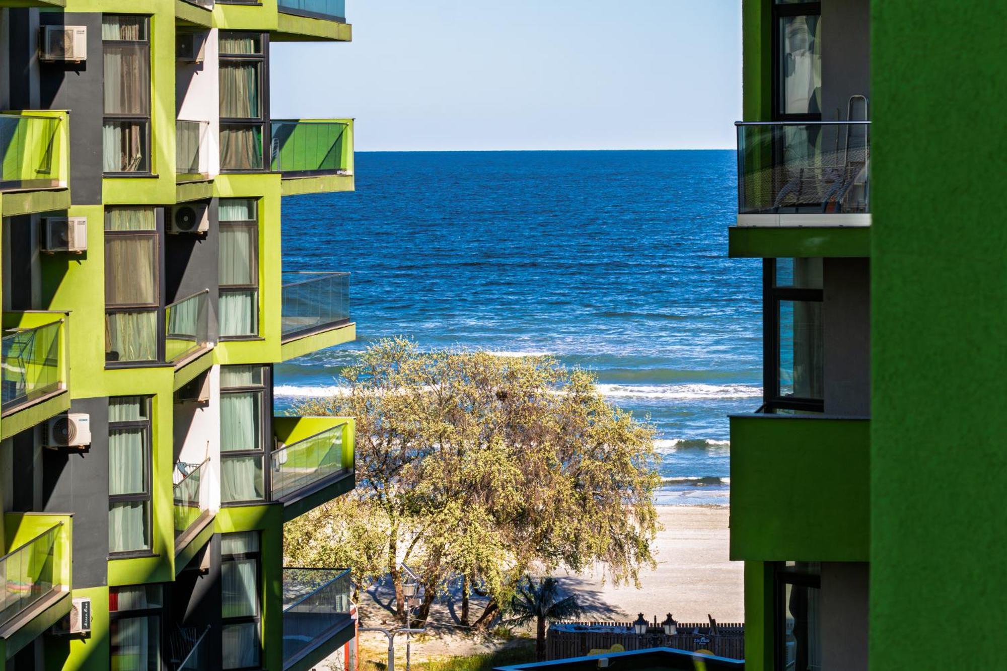 Eka Studio - Pool & Spa Beach Resort Năvodari Eksteriør billede