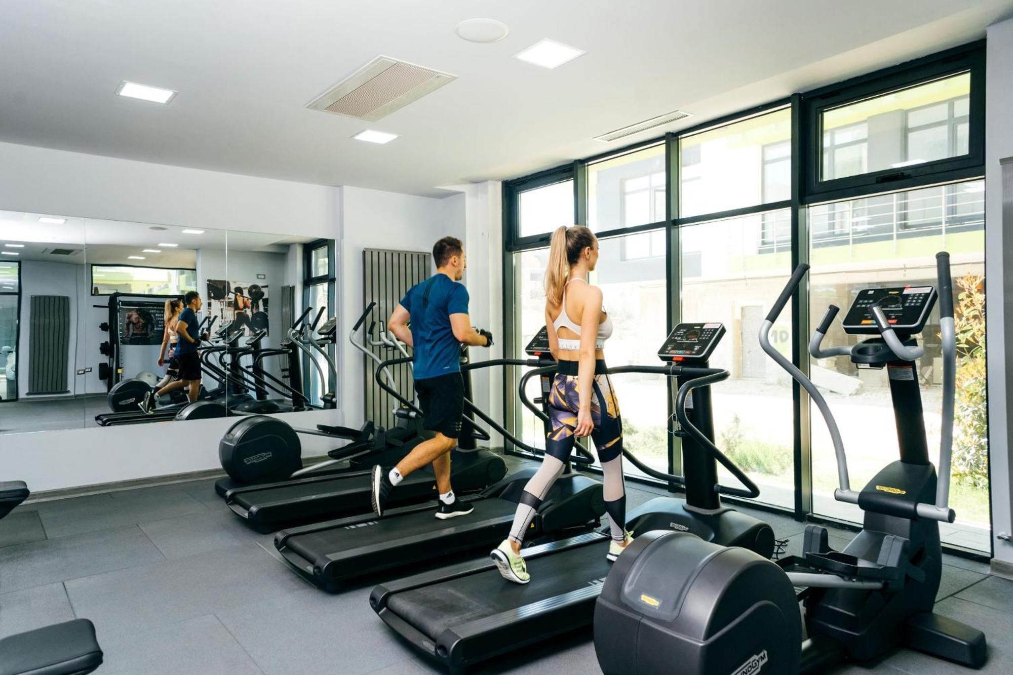 Eka Studio - Pool & Spa Beach Resort Năvodari Eksteriør billede