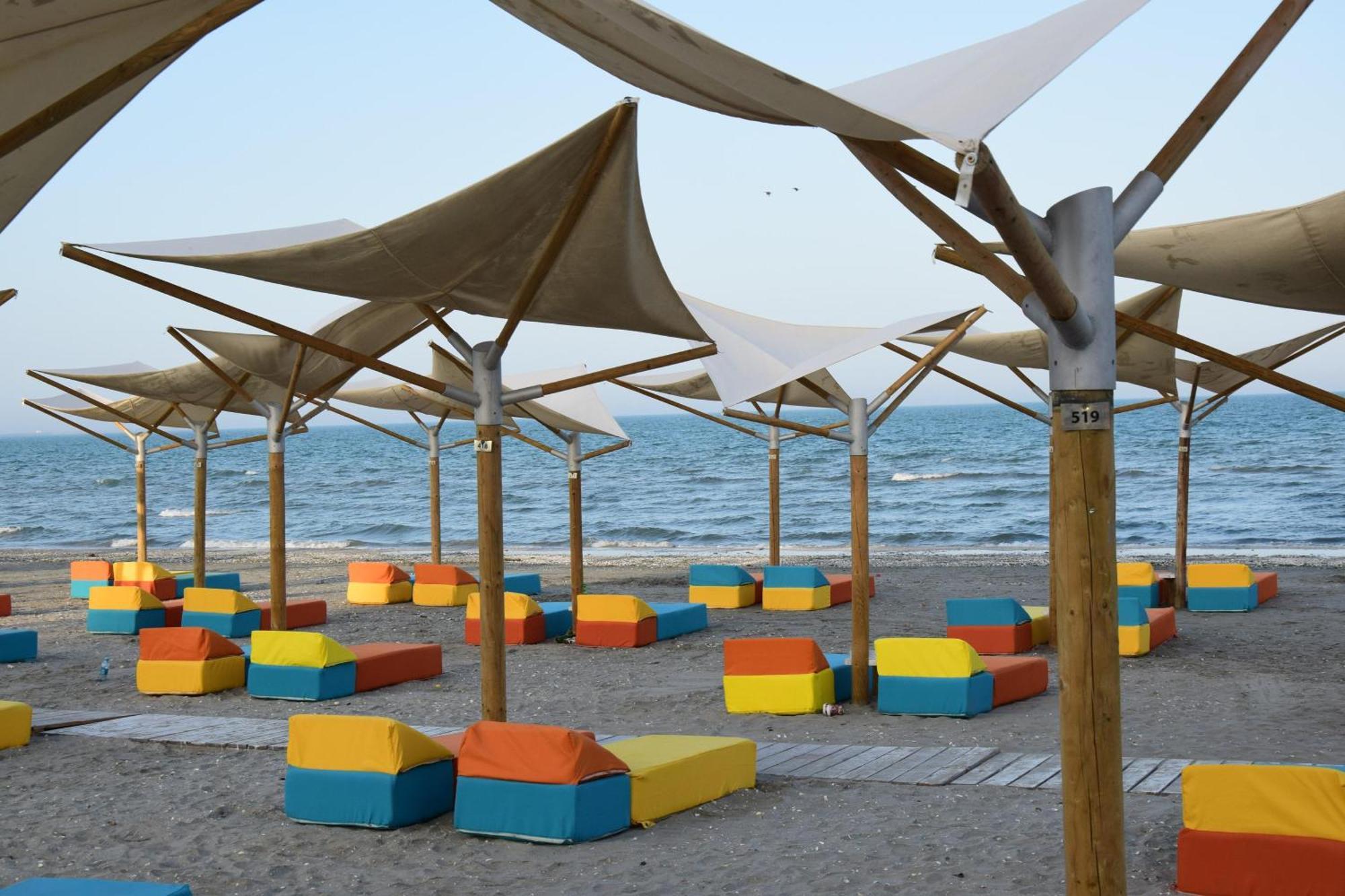 Eka Studio - Pool & Spa Beach Resort Năvodari Eksteriør billede