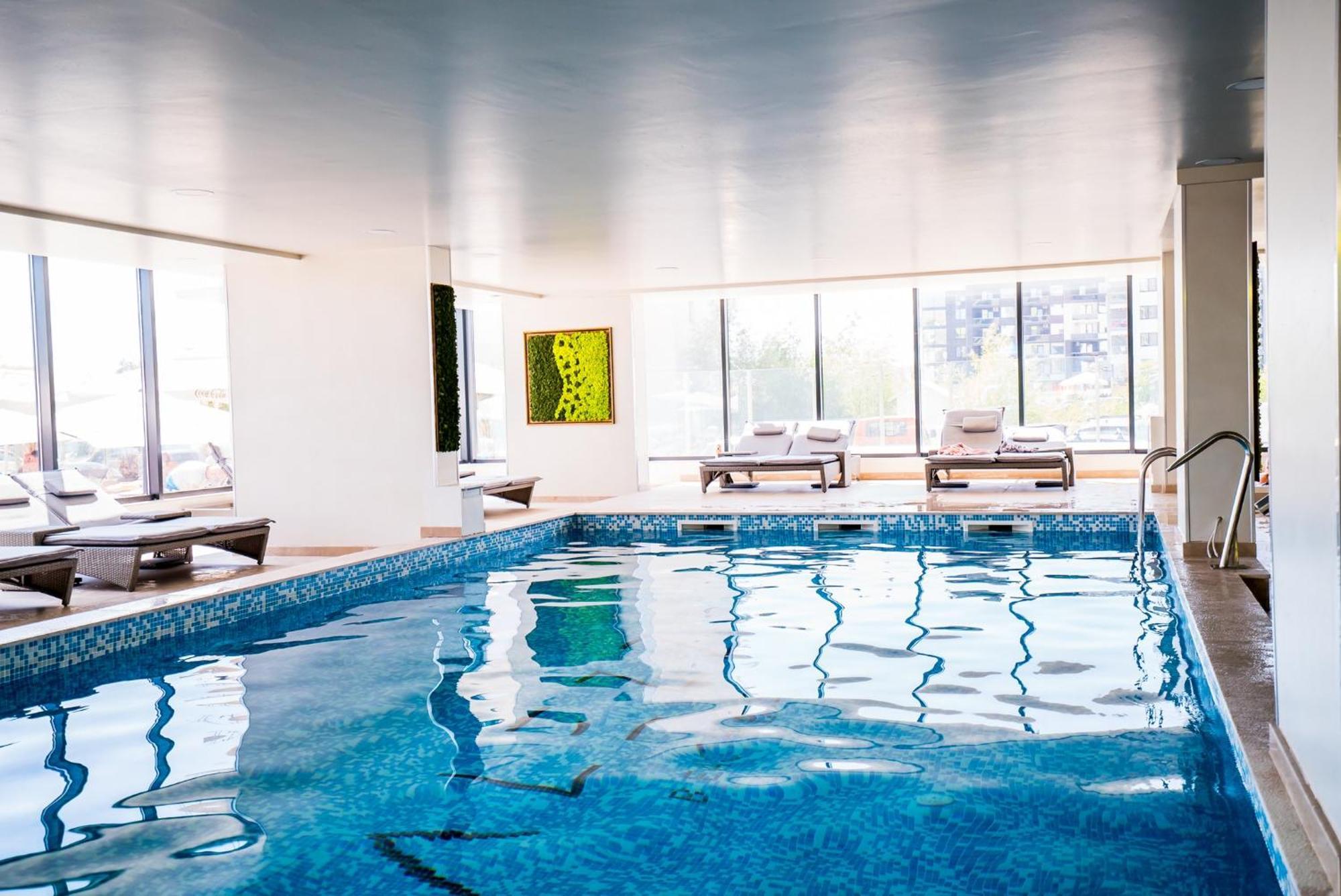 Eka Studio - Pool & Spa Beach Resort Năvodari Eksteriør billede