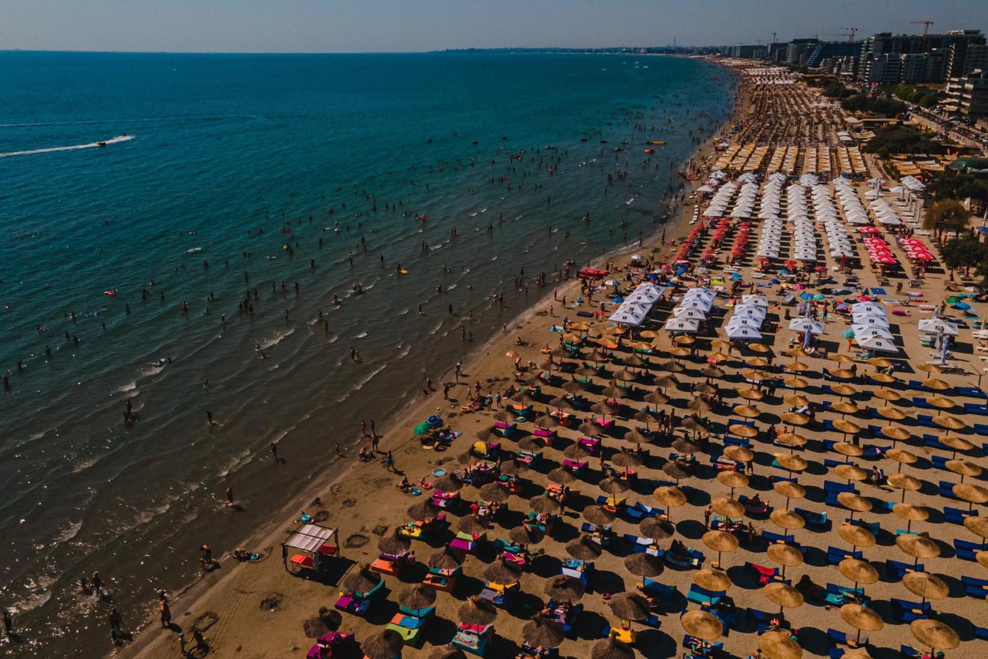 Eka Studio - Pool & Spa Beach Resort Năvodari Eksteriør billede